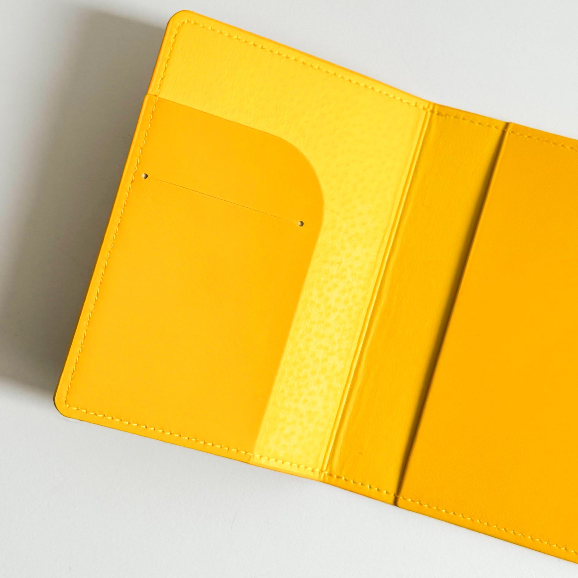 Portapasaporte Hufflepuff